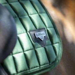 LeMieux Loire Classic Close Contact Square Saddle Pad -Lemieux Store 33261 hunter lifestyle 2
